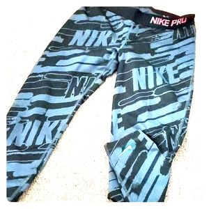 Nike womens leggings